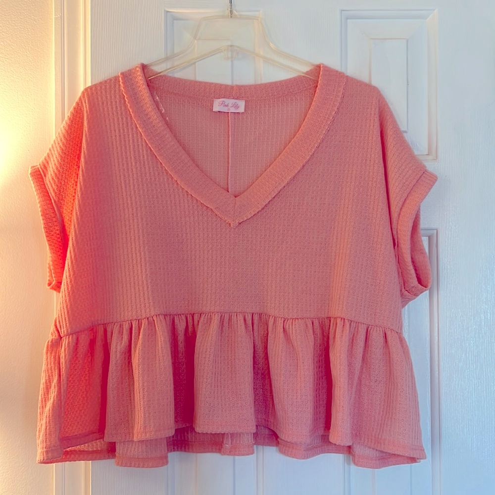 Peachy pink v-neck crop top sweater